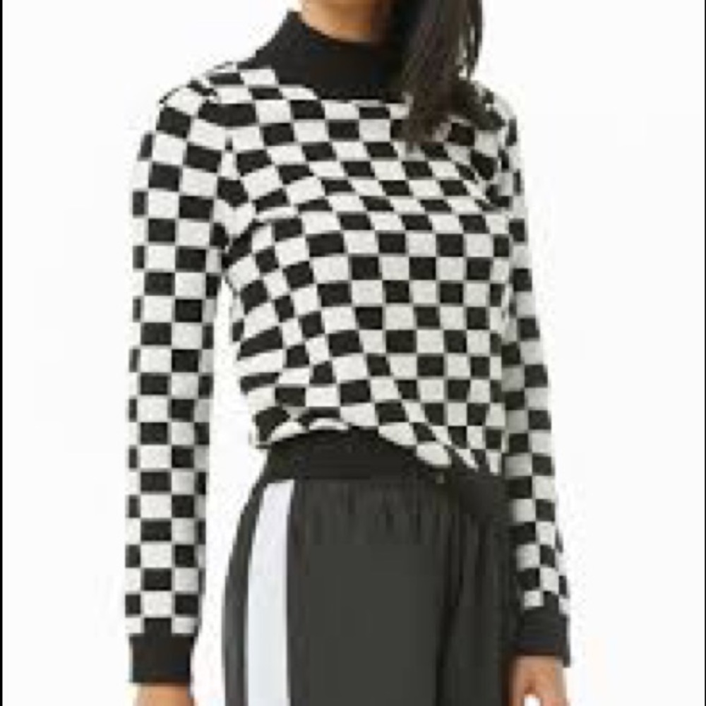 High Neck / Turtleneck Checkerboard Sweater